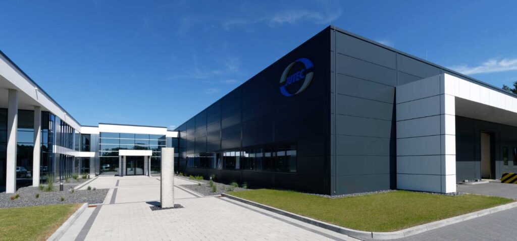 Produktions- und Verwaltungsgebäude von Jutec in Rastede bei Oldenburg
